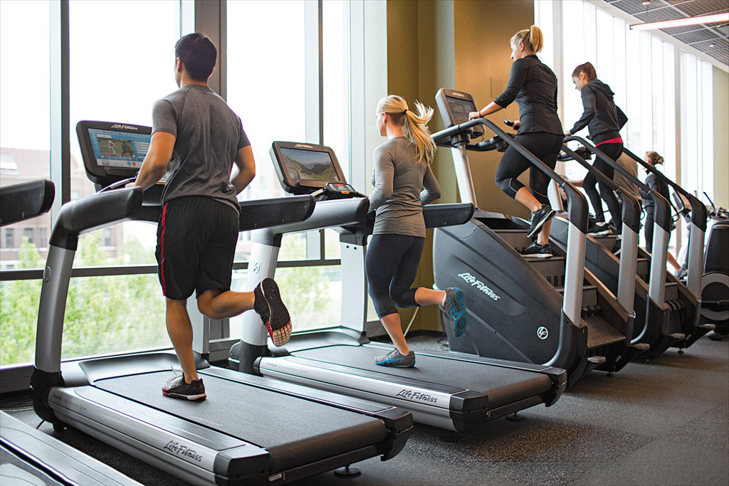 Nola egin hiit entrenamendu bat errodadura batean?