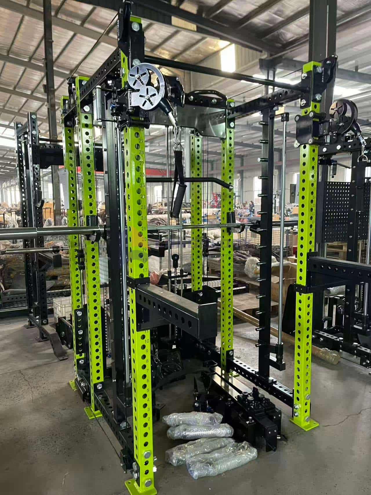 Smith Squat Rack funtzional anitzeko entrenatzailea