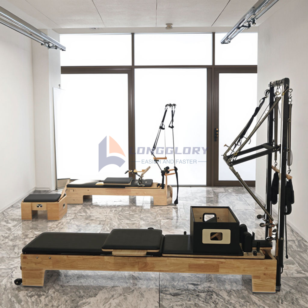 Haritza egur pilates makina dorrearekin